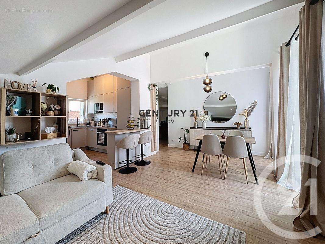 Appartement à MAISONS-ALFORT
