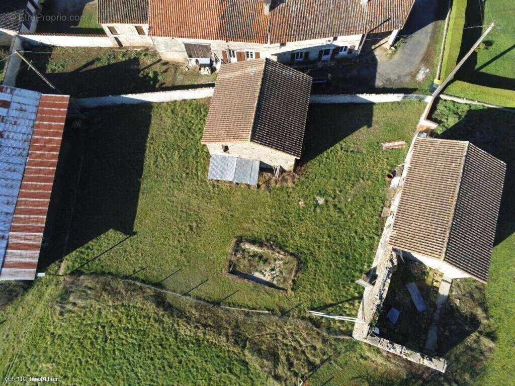 Maison à VILLEFAGNAN