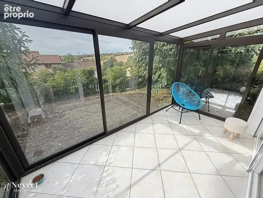 Maison familiale 110 m2 avec piscine, suite parentale et panneaux solaires   Saint-Joseph - photo 3