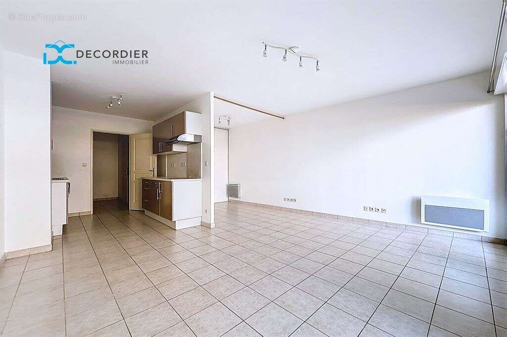 Appartement à EVIAN-LES-BAINS