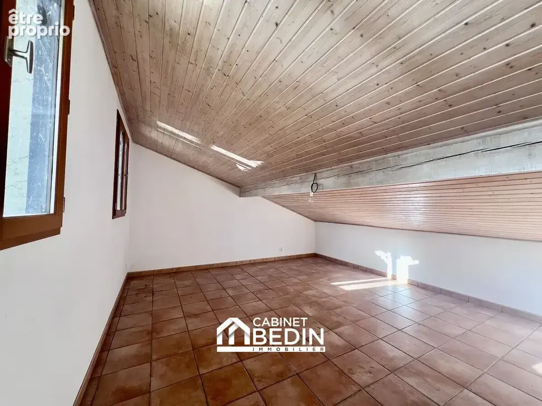 Maison 9 pièces 226 m² à vendre à Saint-Loubes (33450) - photo 8
