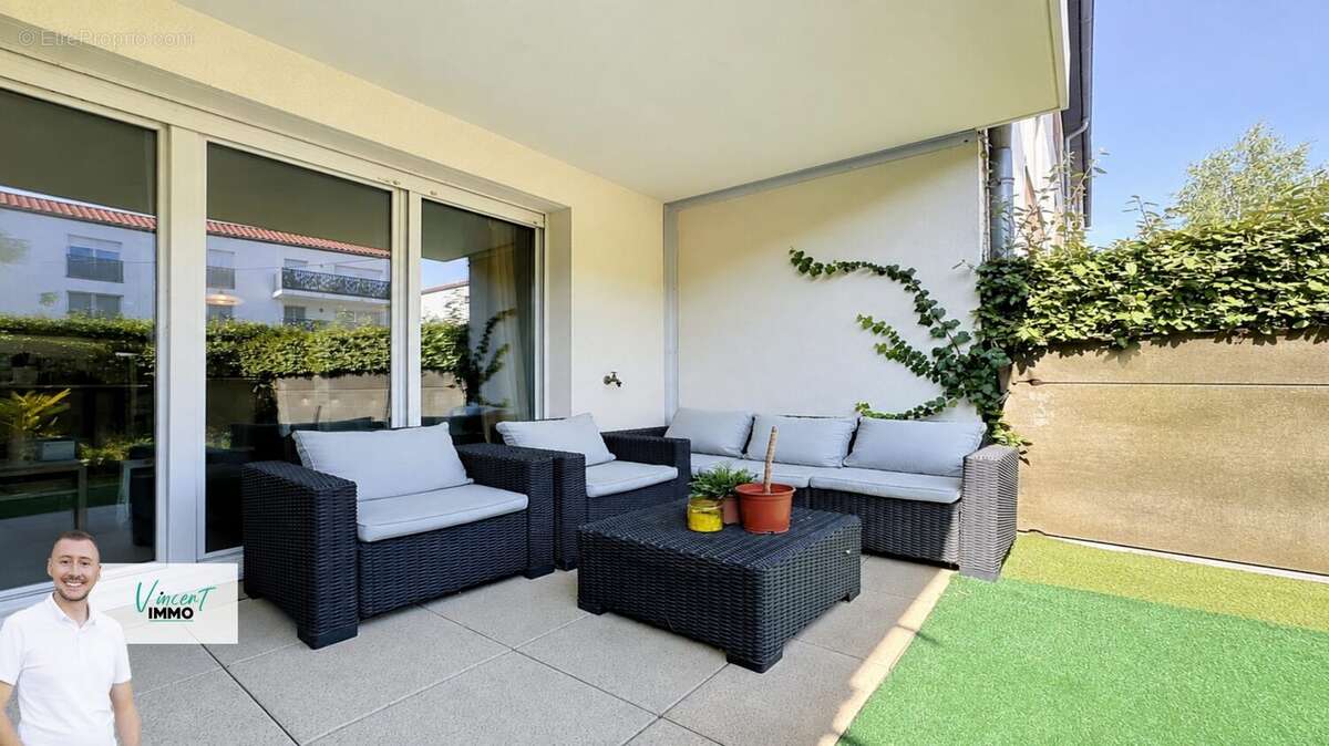 Appartement 30 m² à Saint-Laurent-De-Mure  - photo 6