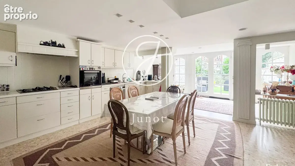 La Madeleine – BOTANIQUE– Maison à vendre – 253m² – Jardin sud – Garage - photo 4