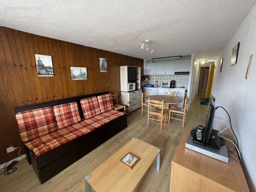 Appartement à BESSE-ET-SAINT-ANASTAISE