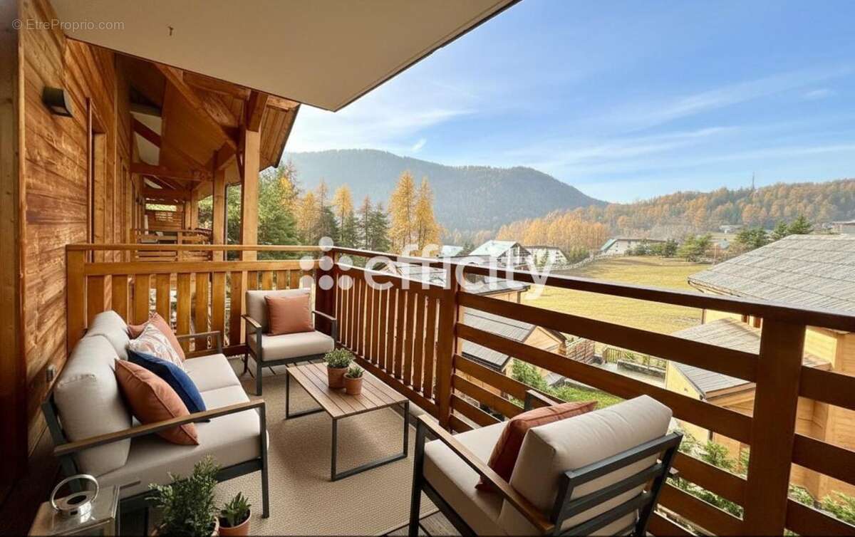 Appartement à SAINT-ETIENNE-DE-TINEE