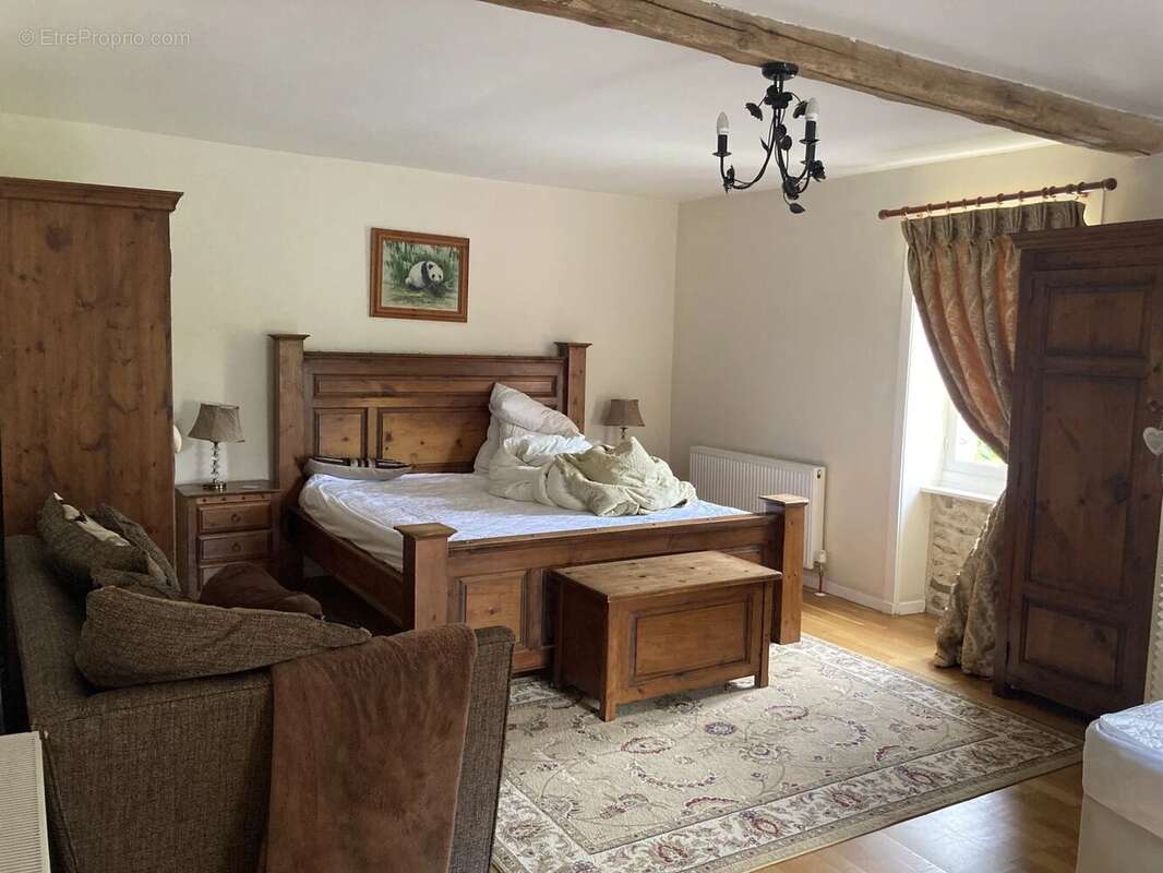 Maison à LADIGNAC-LE-LONG