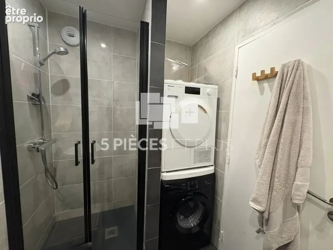 Appartement renove 3 pièces en rez-de-jardin  67 m²  2 chambres  parking - photo 3
