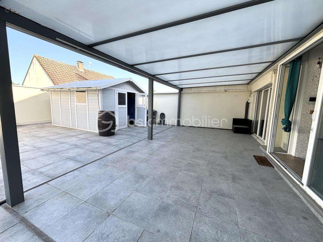 Appartement à LA VILLE-DU-BOIS