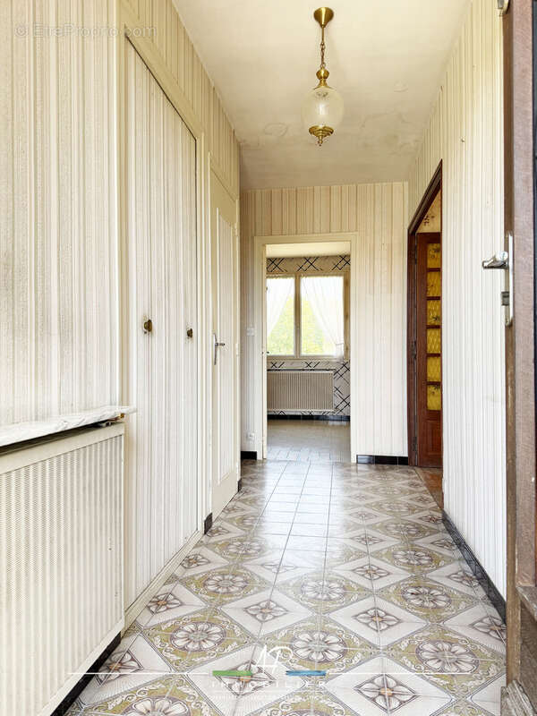 LUX   Une maison à révéler, dans un environnement agréable - photo 5