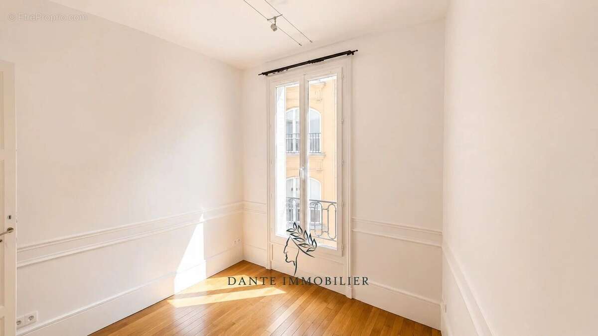 Appartement à PARIS-6E