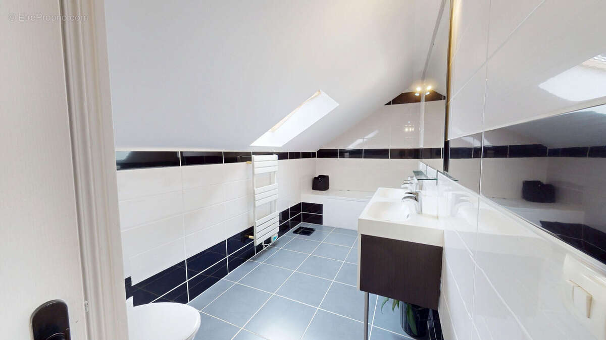 Autre à SERMOISE-SUR-LOIRE