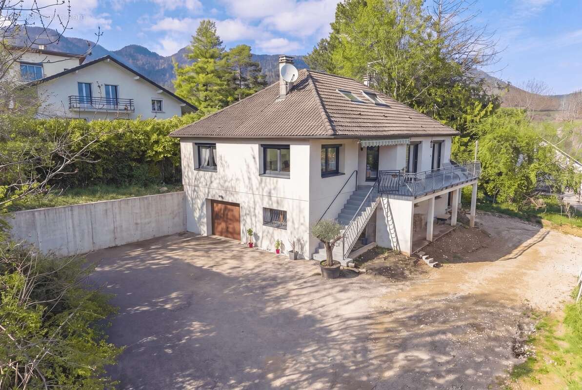 Maison à vendre 5 pièces GEX (01) - photo 7