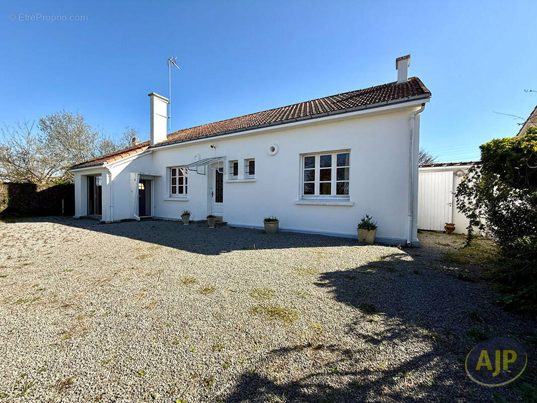 Maison à SAINTE-PAZANNE