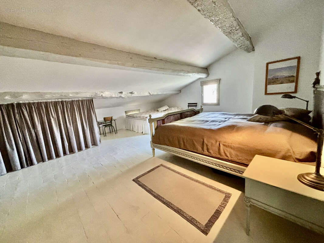 Maison à MALAUCENE