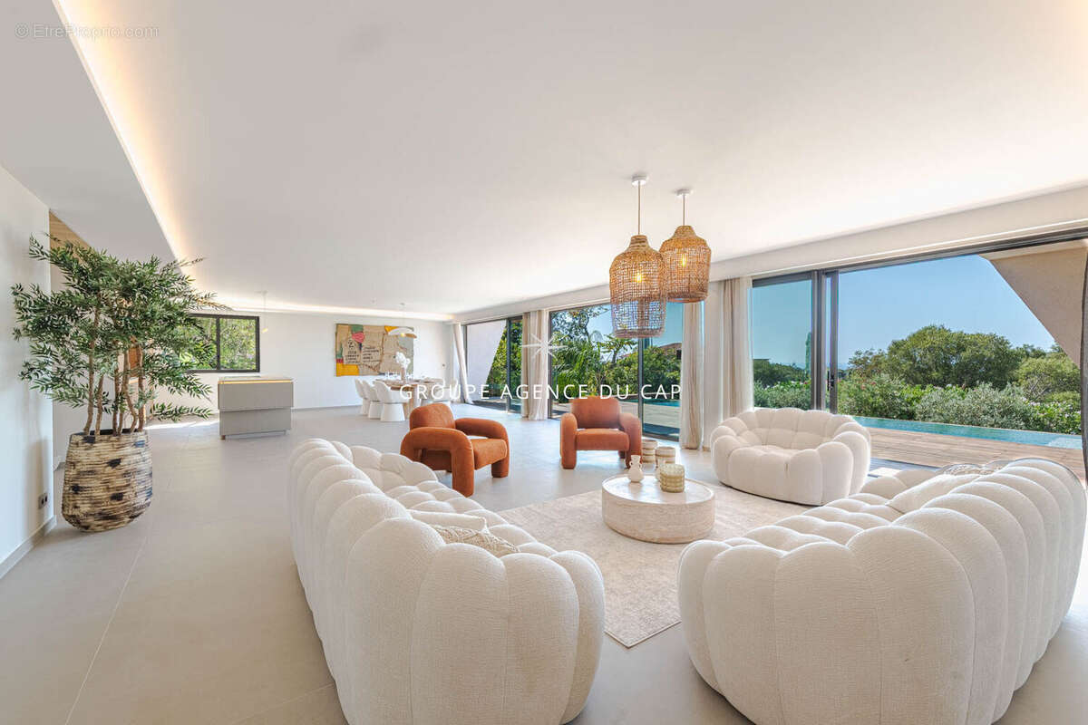 Maison à SAINT-RAPHAEL