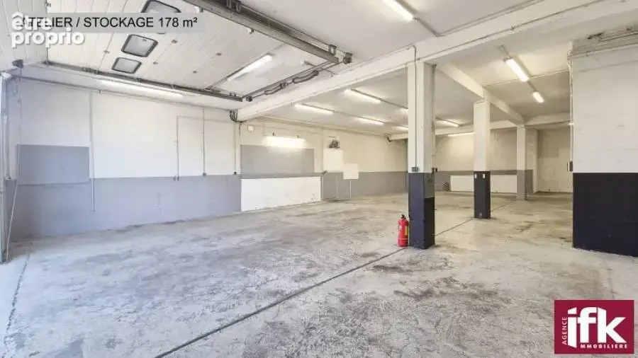 ENSEMBLE IMMOBILIER de 609 m² : Local commercial + Appartement - photo 10