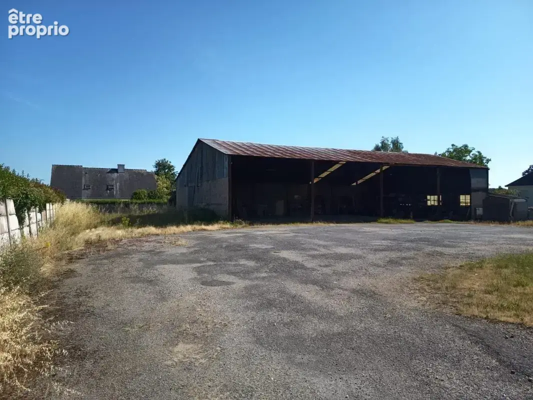 1868 m2 constructibles en plein coeur de St-Gildas-des-Bois - photo 8