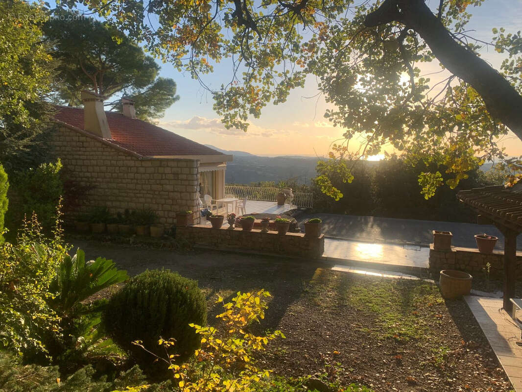 Maison à SAINT-JEANNET