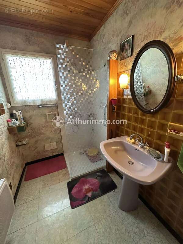 Maison à SAINT-ASTIER