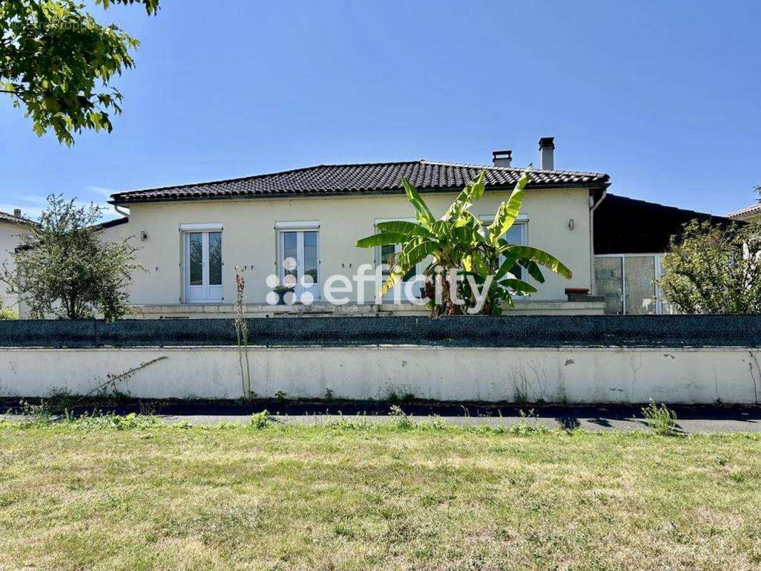 Maison à TONNAY-CHARENTE