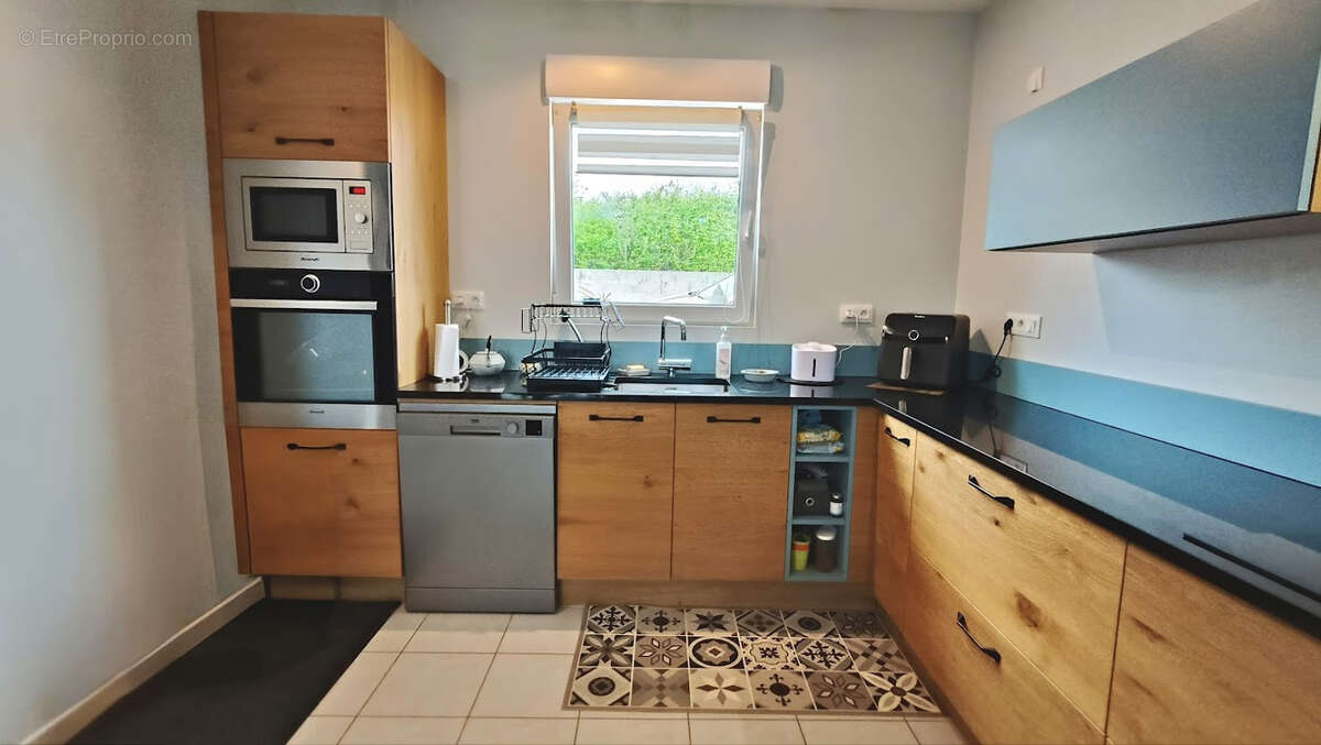 Maison à SAINT-MARTIAL-DE-MIRAMBEAU