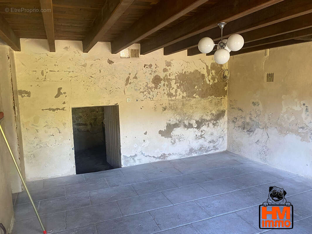 Maison à SAINT-LEGER-LA-MONTAGNE