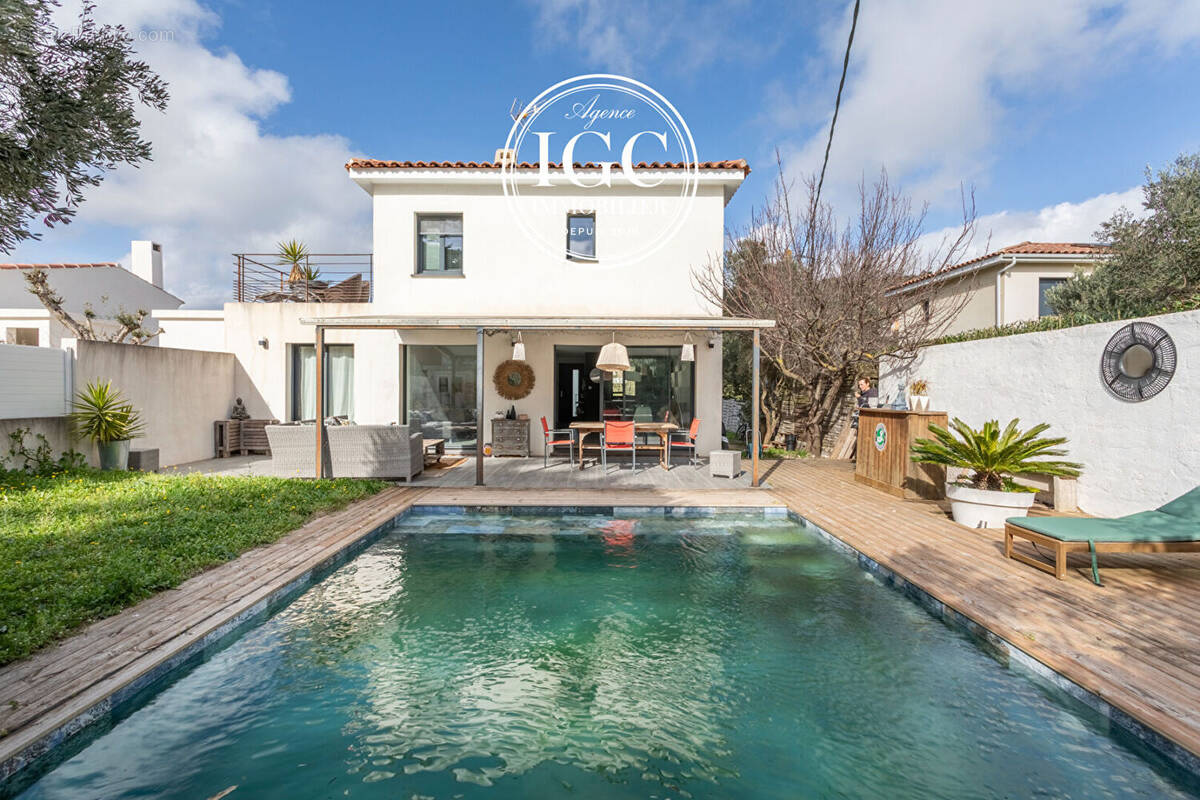 Maison à ENSUES-LA-REDONNE