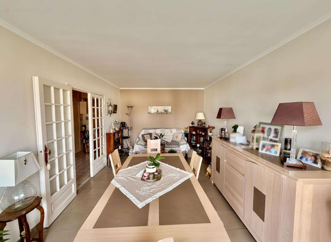 Appartement à ENGHIEN-LES-BAINS