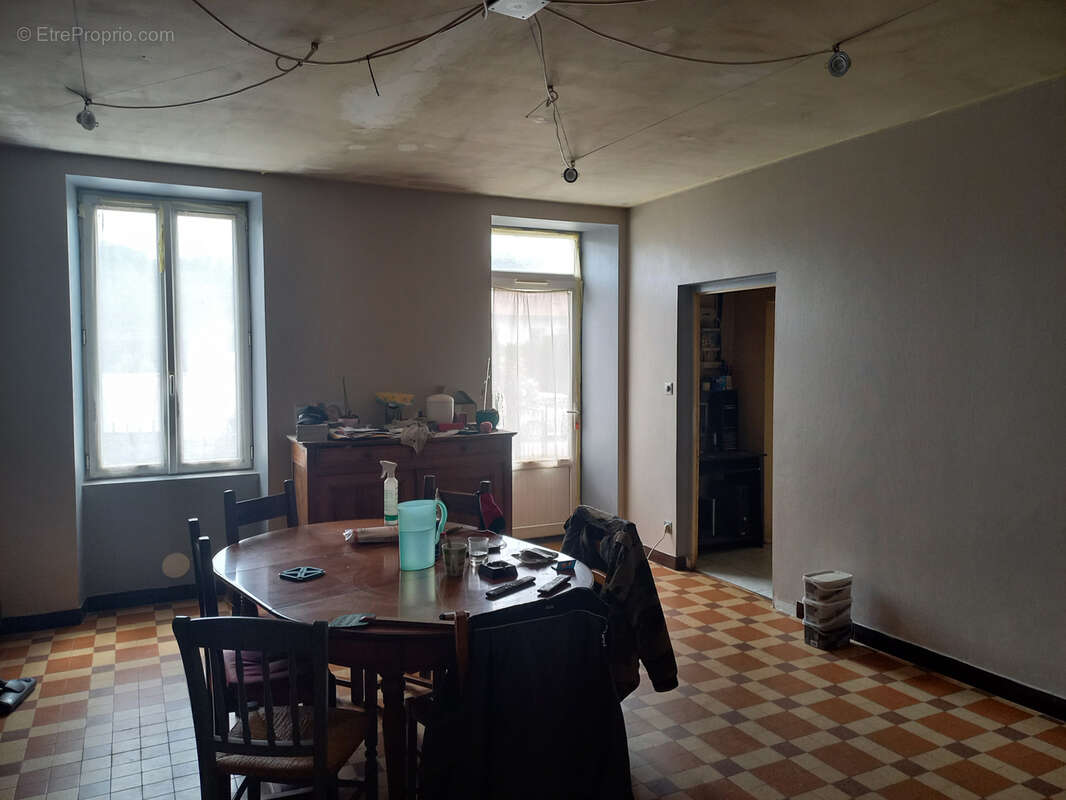 Maison à SAINT-MESMIN