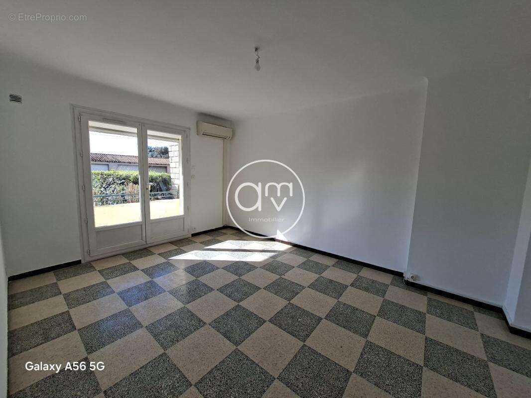 Appartement à LA VALETTE-DU-VAR