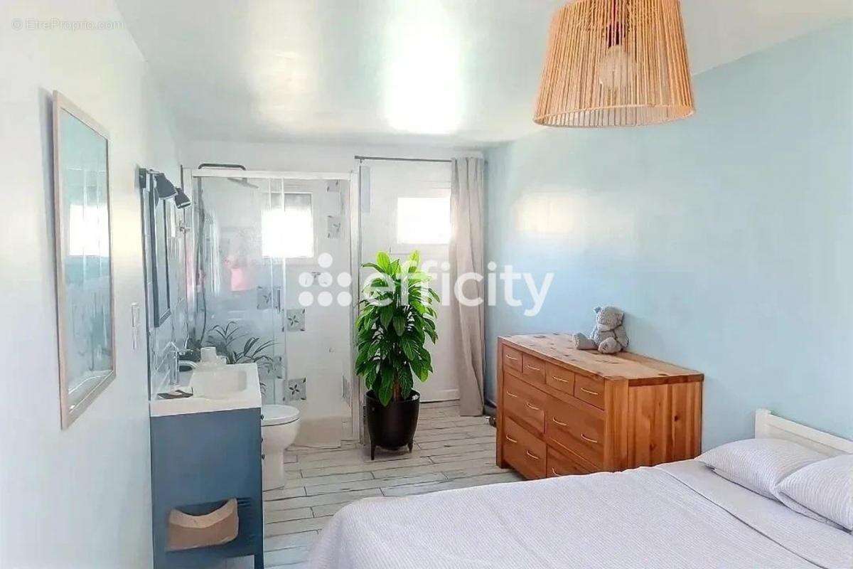 Maison à COLOMBIERS