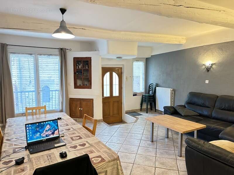 Maison de village, 5 pièces avec cour et garage VINON SUR VERDON (83) - photo 18