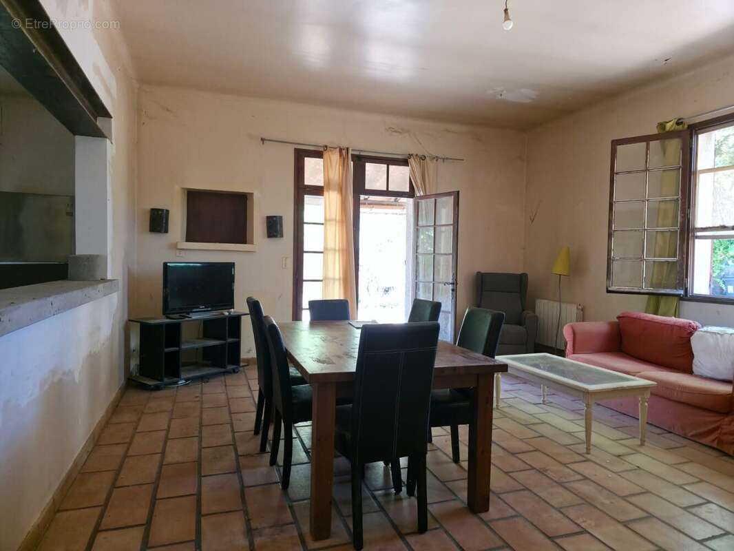 Maison 145 m² à Congenies  - photo 4