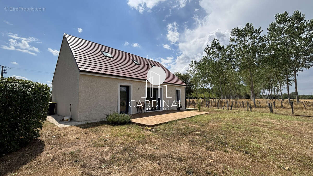 Maison à PERRIGNY-SUR-L'OGNON
