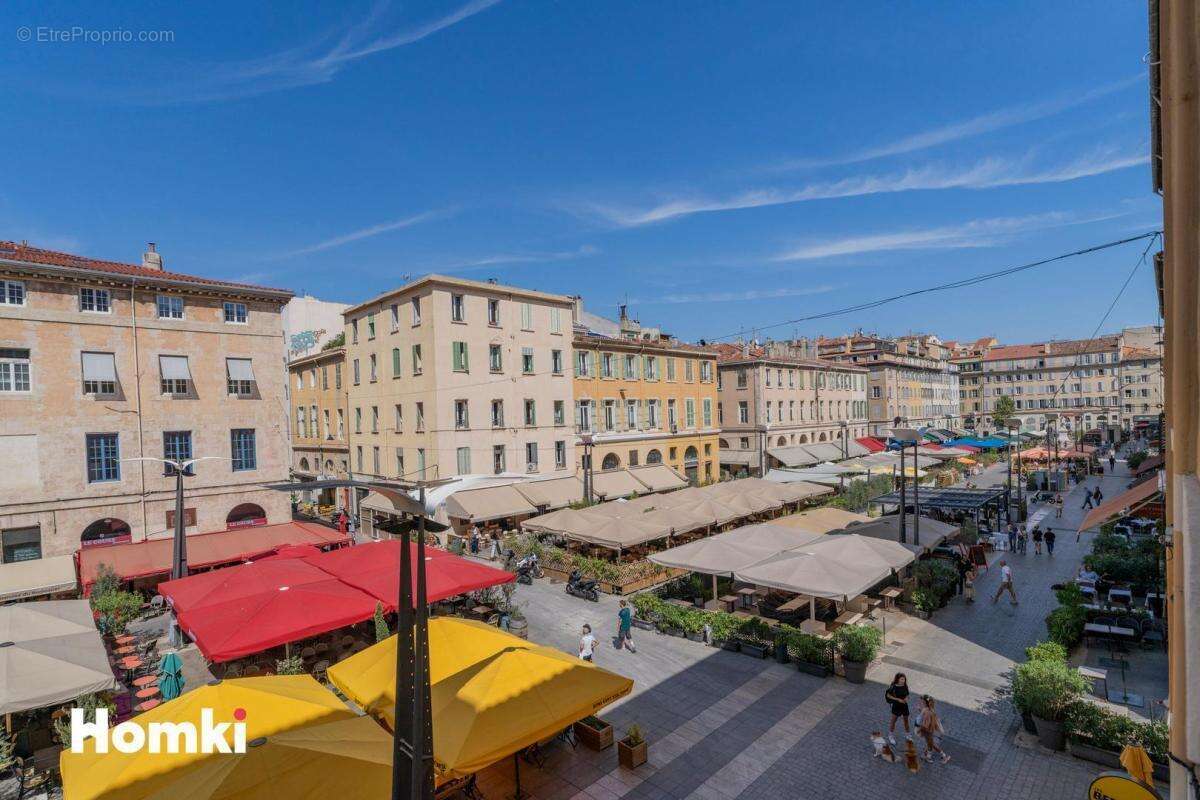 Appartement à MARSEILLE-1E