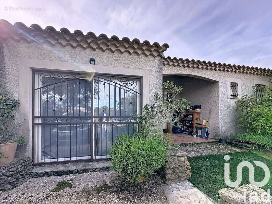 Photo 6 - Maison à VERS-PONT-DU-GARD