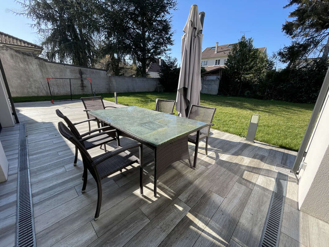 Maison à LA ROCHETTE