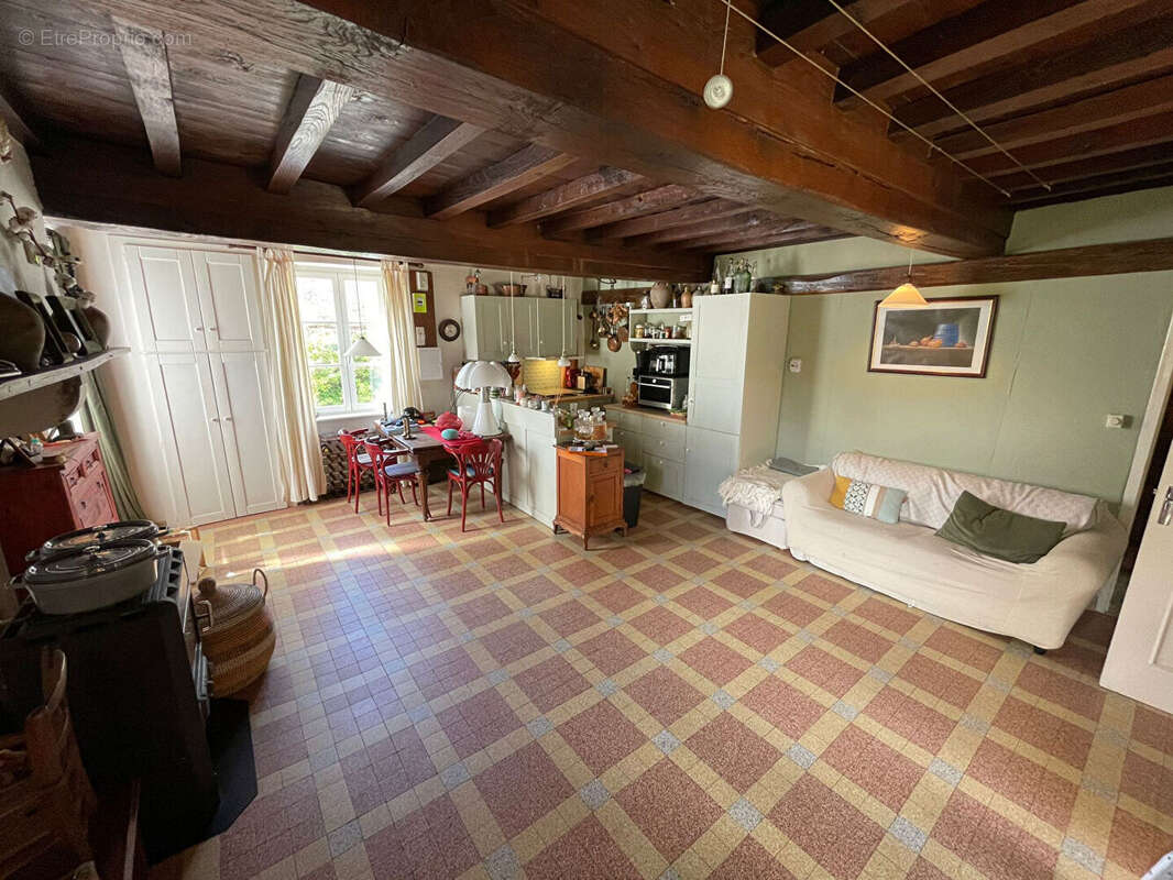 Maison à SAINT-PEREUSE