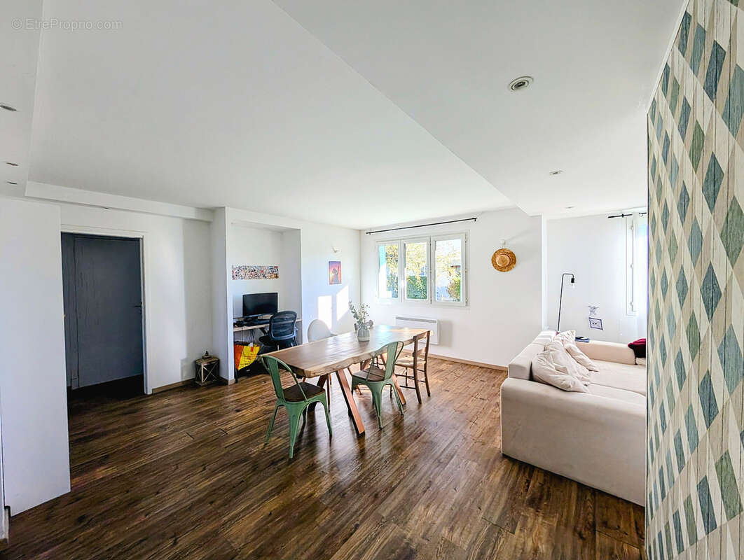 Appartement à SOUES