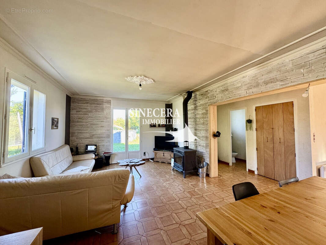 Maison à PRIGONRIEUX