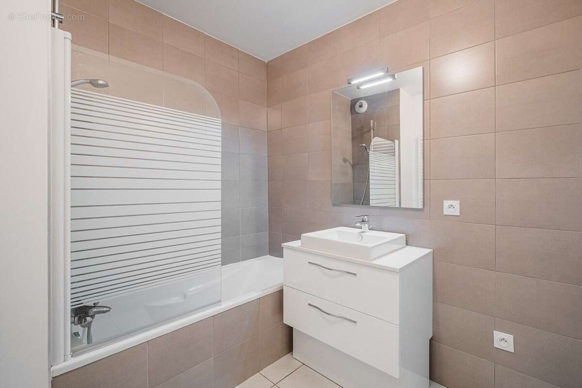 Appartement à SAINT-EGREVE