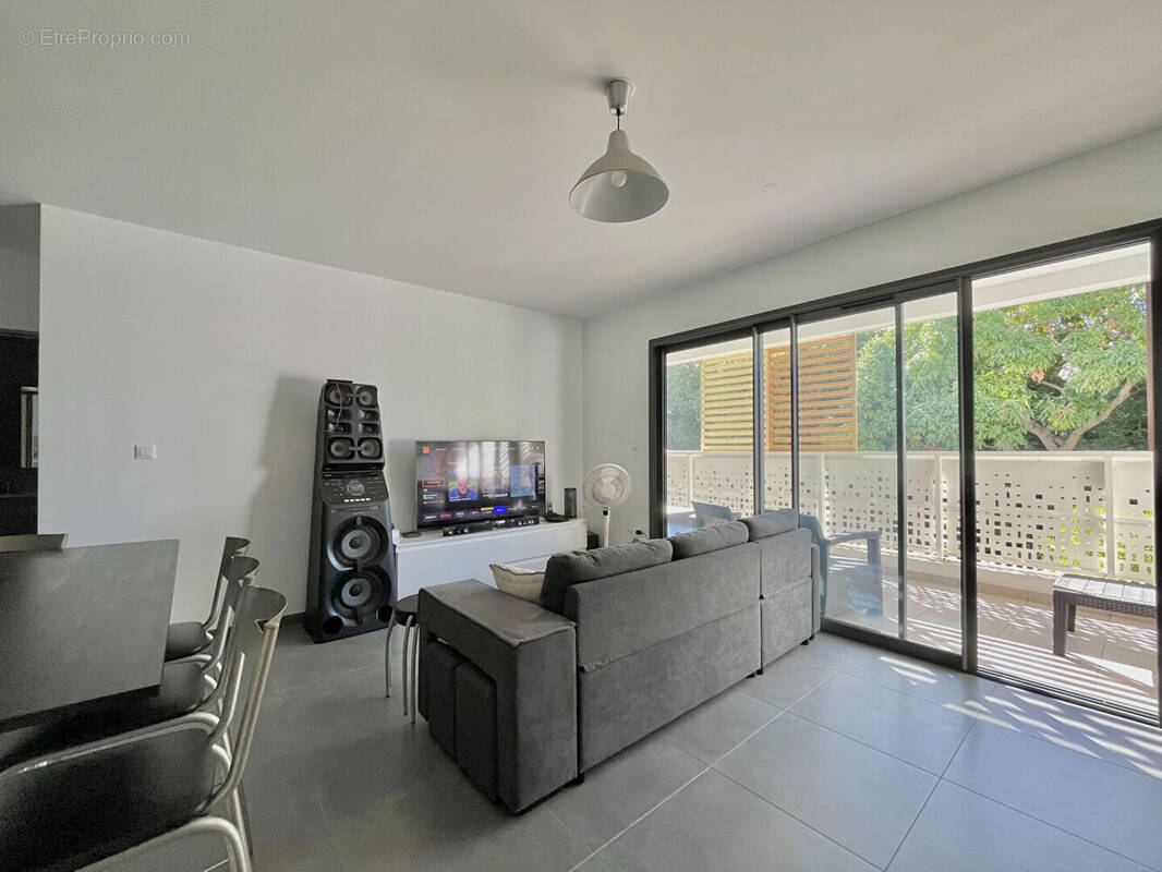 Appartement à L'ETANG-SALE
