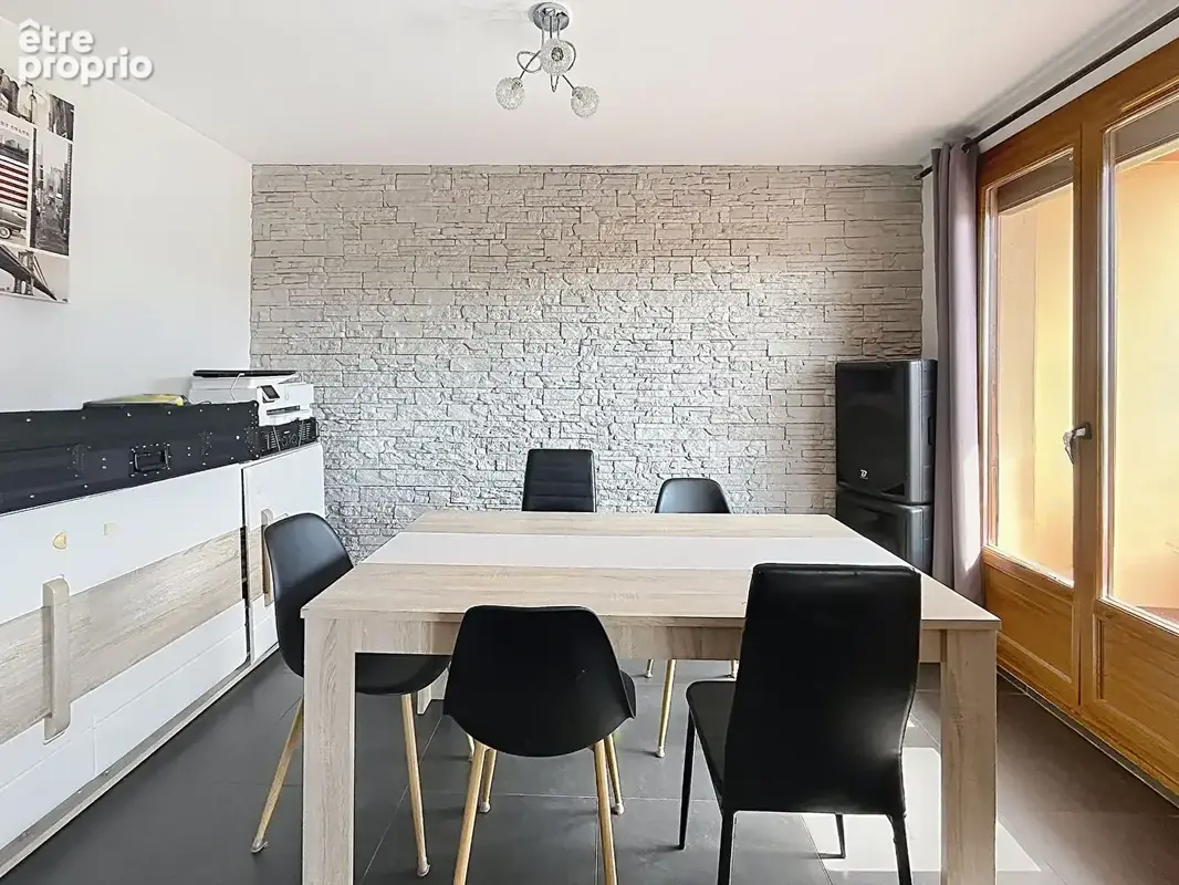 Appartement Gardanne 3 pièce(s) 70 m2 - photo 4