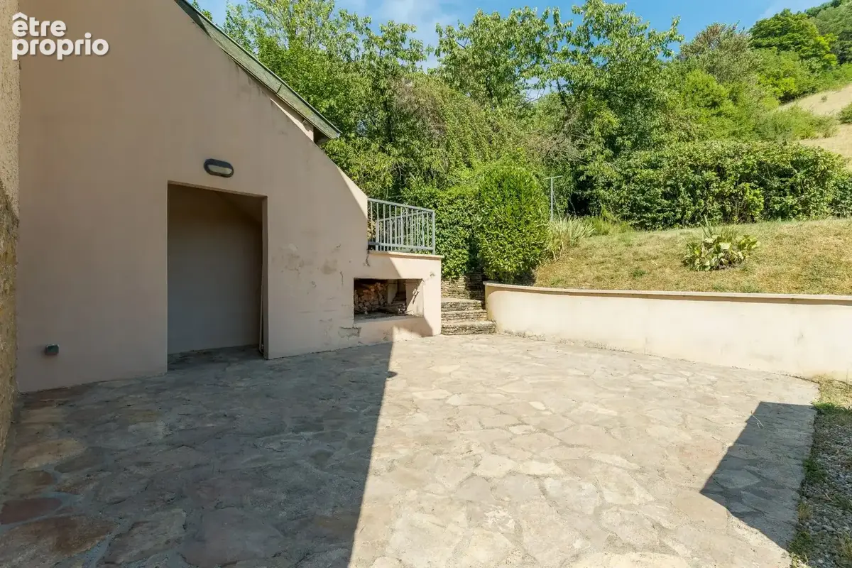 Poleymieux-au-mont-d’or – propriété en pierre dans un secteur recherché - photo 18