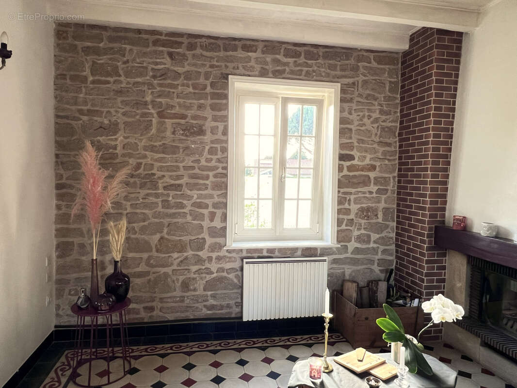 Maison à MANZIAT
