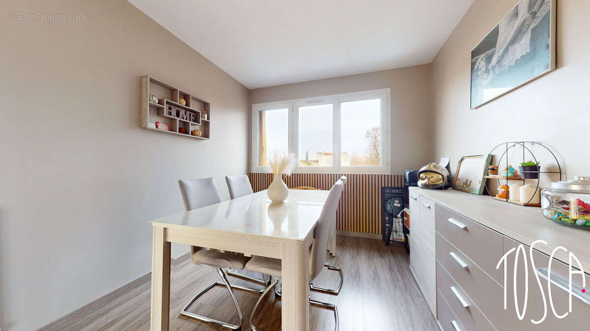 Appartement à THIAIS