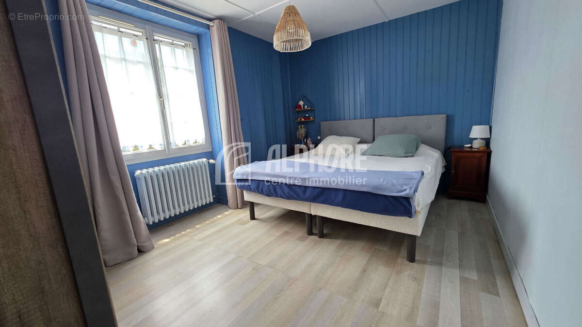 Un parc de 2200 m², une maison à rafraîchir, un vrai potentiel - photo 6
