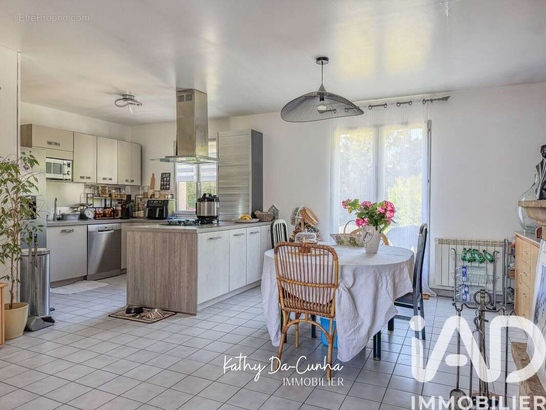 Maison 90 m² à La Boissiere  - photo 9