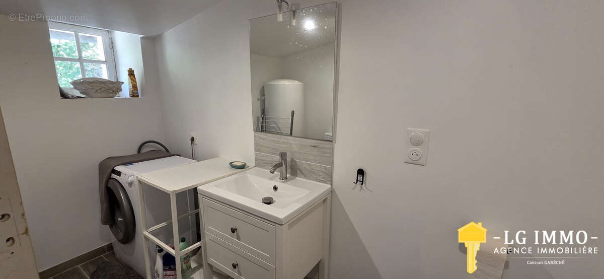 Maison Charentaise  - 141 m2, 2 chambres, dépendances - photo 15
