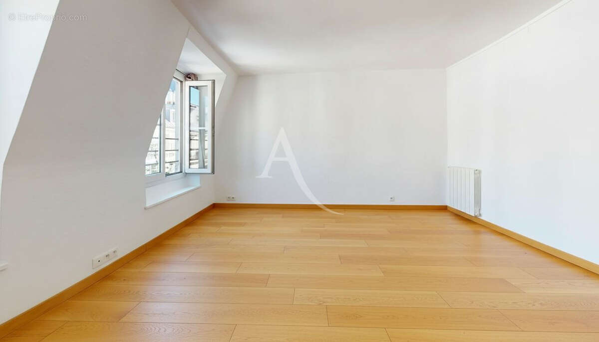 Appartement à PARIS-10E